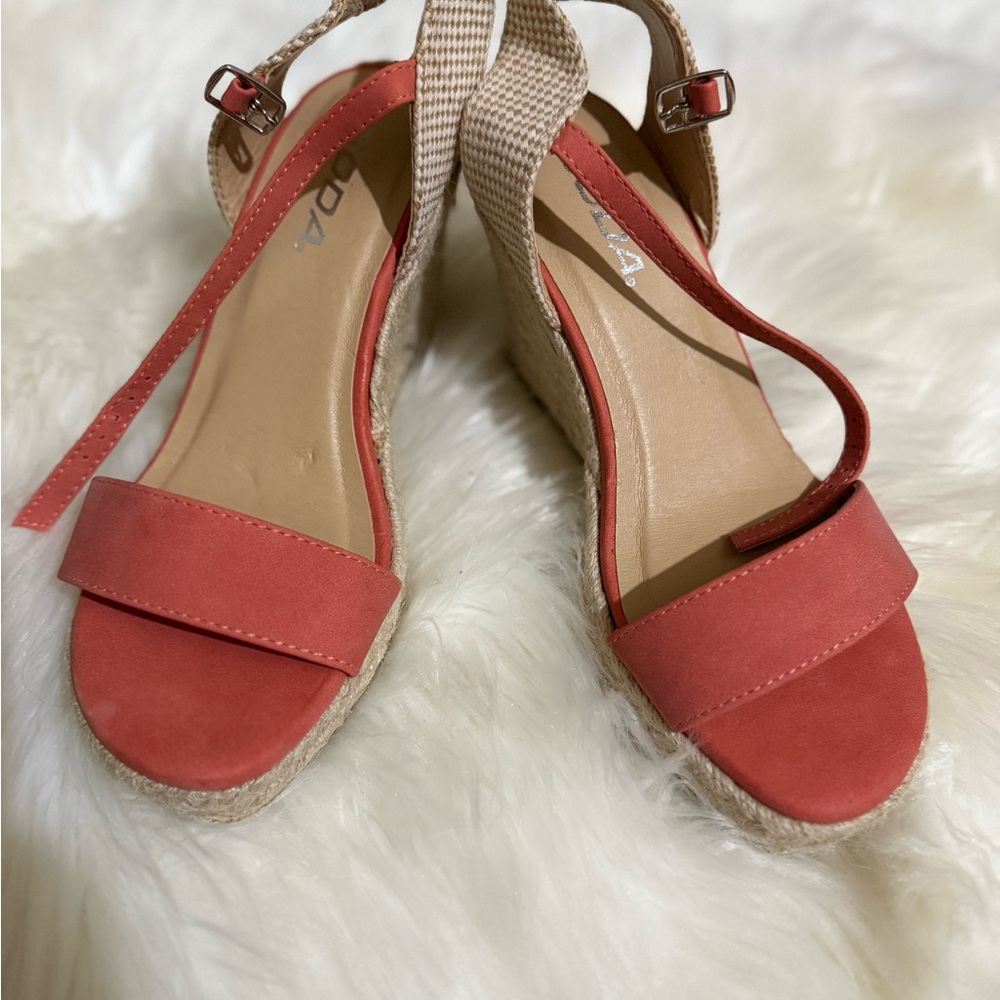PINK LILY Coral Wedge Sandals Sz 7
